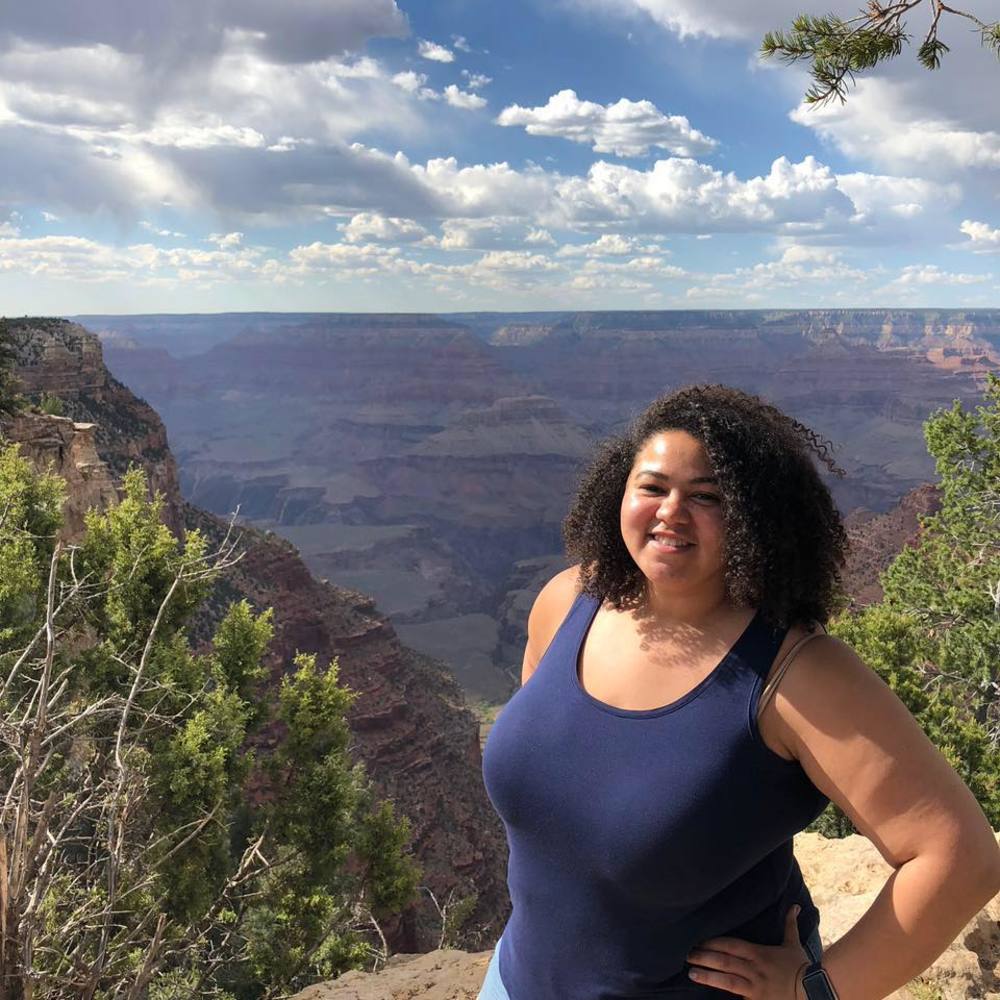 Meet your Posher, Mercedes